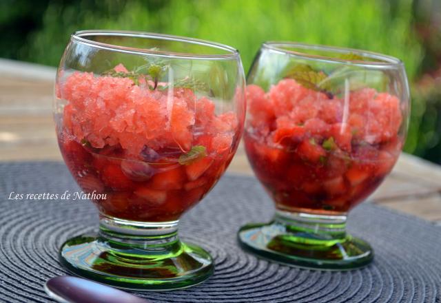 Tartare de fraises à la menthe et son granité