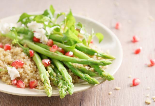 Salade de quinoa aux asperges et graines de grenade