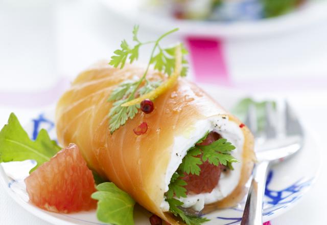 Roulé de saumon mariné aux herbes et pamplemousse de Floride