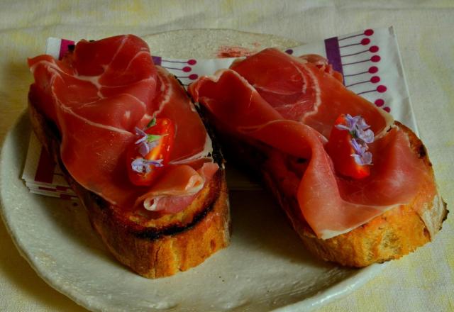 Pan con tomate