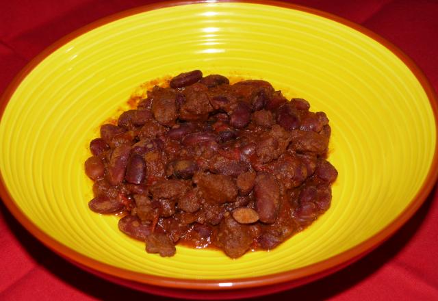 Chili con carne et grains de maïs