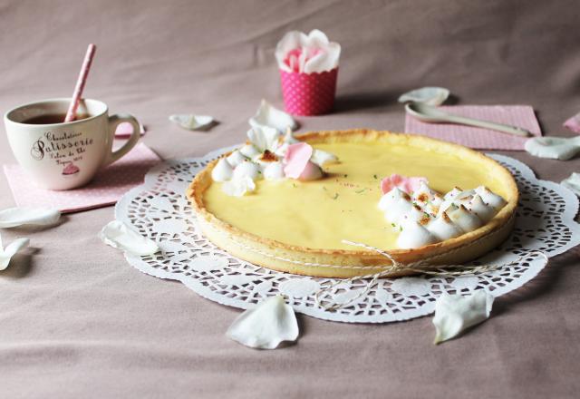 Tarte au citron meringuée à la rose