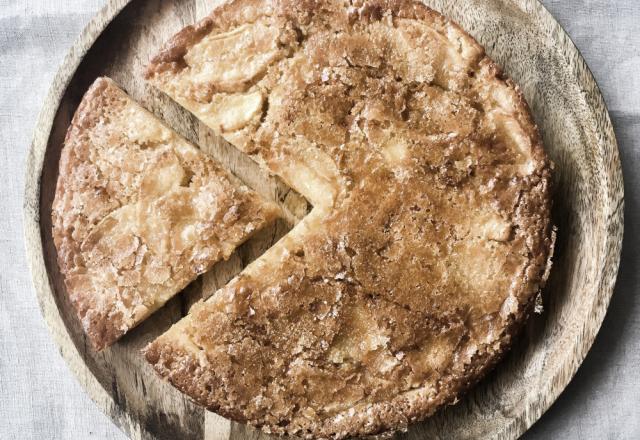 Gâteau croustillant aux pommes