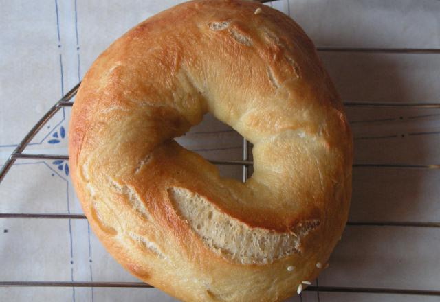 Recette traditionnelle de pâte à bagels à garnir soi-même