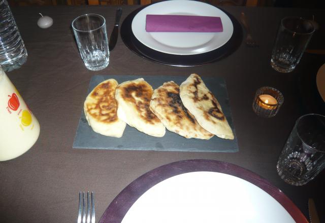 Naans au fromage faciles