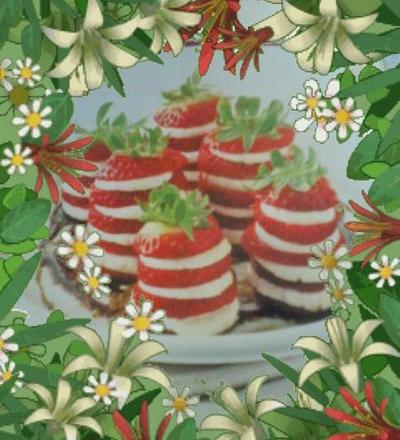 Millefeuilles de fraise sauce chocolat noir