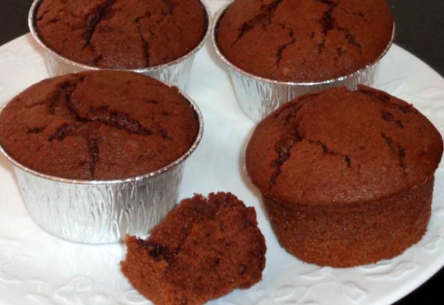 Muffins moelleux au yaourt et au chocolat noir (blancs d'œufs)