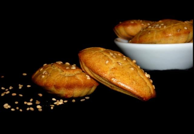 Minis madeleines curry et sésame