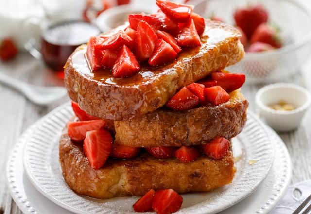 Brioche perdue aux fraises et miel