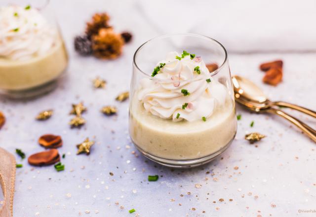 Soupe de fèves et crème de fromage frais