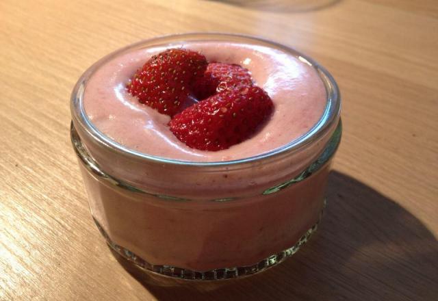 Fraises, mousse et coulis