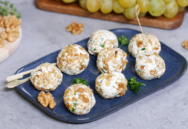 Boulettes de chèvre frais aux Noix du Périgord AOP