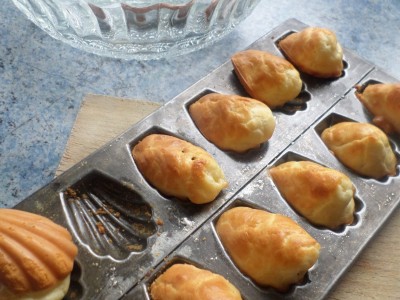 Petites madeleines roquefort et noix