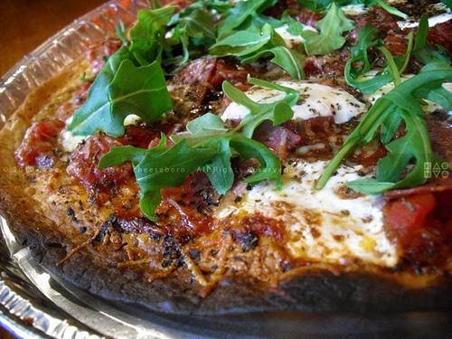 Tortilla pizza au salami