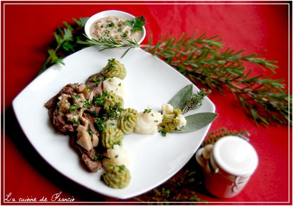 Aiguillettes de biche et mousse de choux-fleurs et brocoli