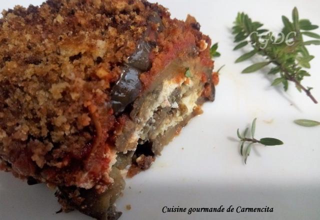 Gratin d'aubergine et chèvre frais à la chapelure aillée