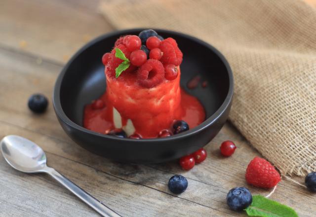 Parfait glacé pêches et fruits rouges