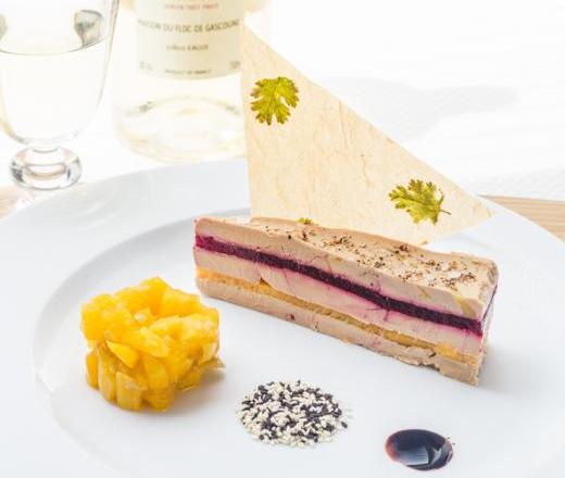 Millefeuille de Foie gras, Mangue & Betterave, Chutney de Mangue au Floc de Gascogne