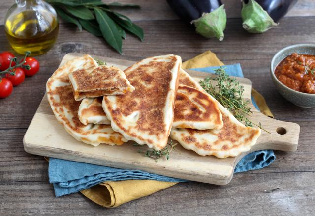 Gozlem ou crêpes turques farcies au riste d'aubergine