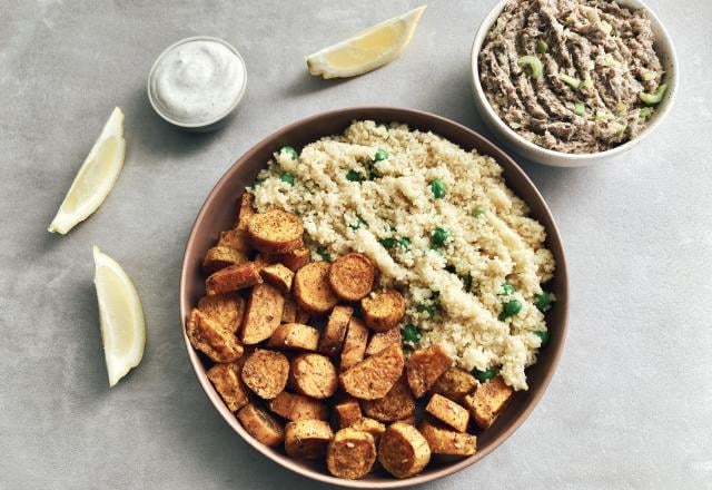 Patates douces rôties, semoule aux petits pois et rillettes de sardines