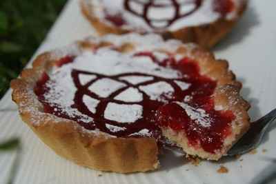 Tartelettes aux groseilles du jardin