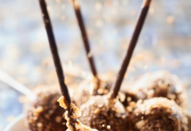 Sucettes de truffes au chocolat au piment d'espelette