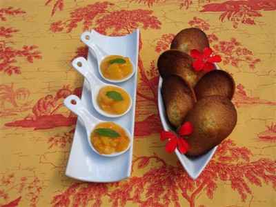 Cuillères gourmandes aux confits de fruits jaunes miel et porti blanc, madeleines aux graines de pavot