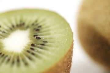 Kiwi : quatre bonnes raisons d'en manger un par jour