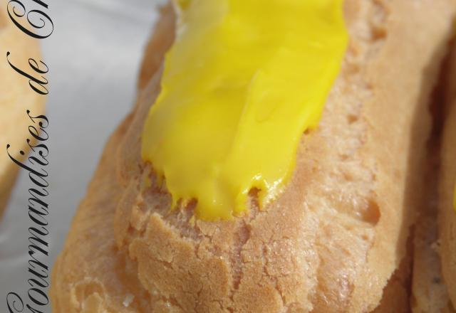 Eclairs au lemon curd