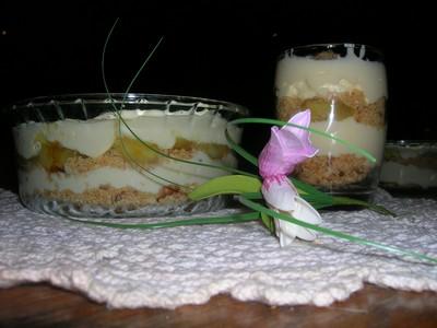 Tiramisu au banane caramélisés sur lit de petit sablées