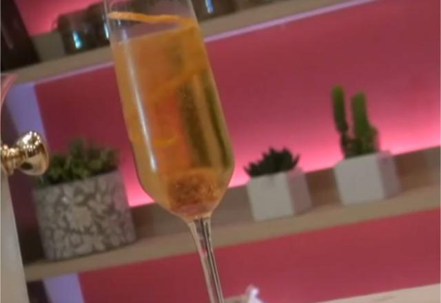 Champagne cocktail