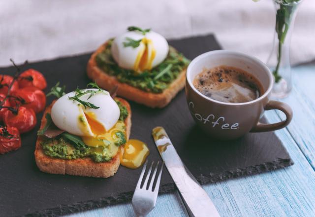 L’astuce pour faire des oeufs pochés express quand on n’y connaît rien en cuisine