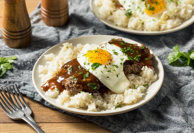 Connaissez-vous le loco moco, ce plat hawaïen à base d’œuf, parfait pour le brunch ?