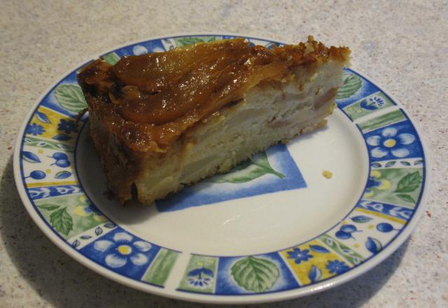 Gâteau aux amandes et poires caramélisées