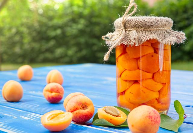 Abricots confits : la méthode facile de ce chef renommé pour les faire et profiter de ce fruit toute l’année