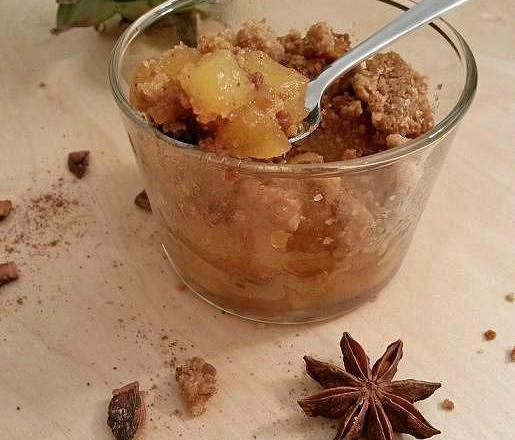 Crumble à l'ananas & aux épices