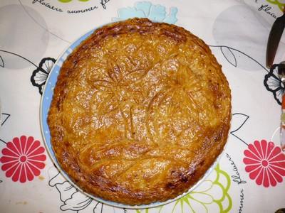 Galette aux pommes et aux raisins blonds aux sirop d'érable