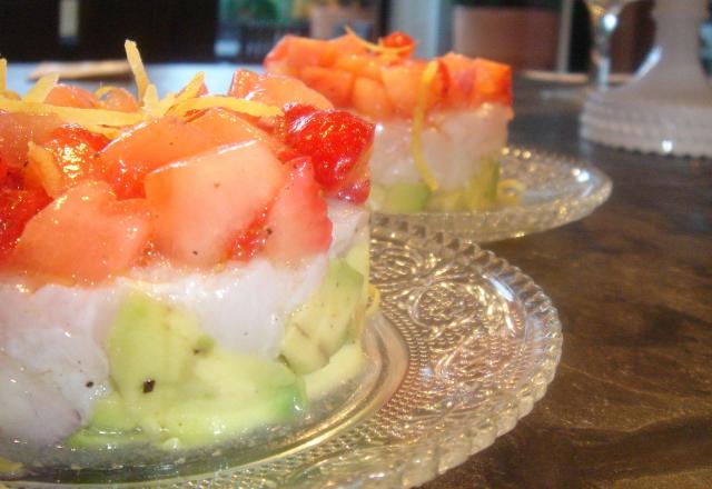 Tartare de lotte avocat, fraises et pastèque