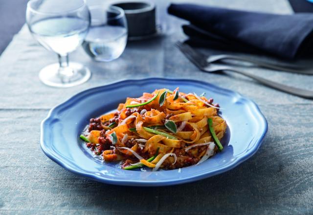 Tagliatelle alla bolognese et courgette