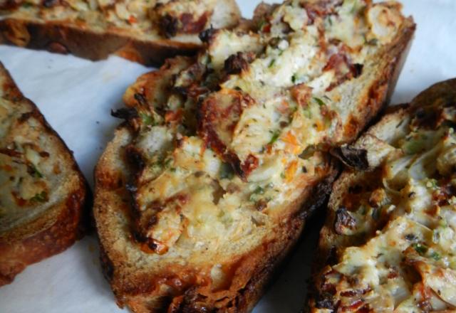 Crostinis au philadelphia fines herbes et tomates séchées