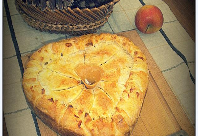 Tourte des bois aux 2 pommes, champi' et foie gras