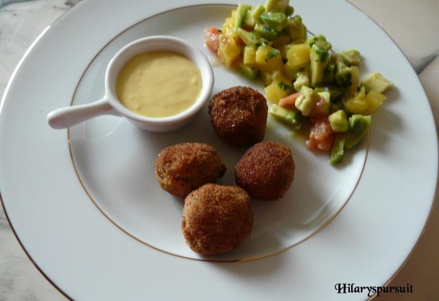 Boulettes de crevettes et salade crue