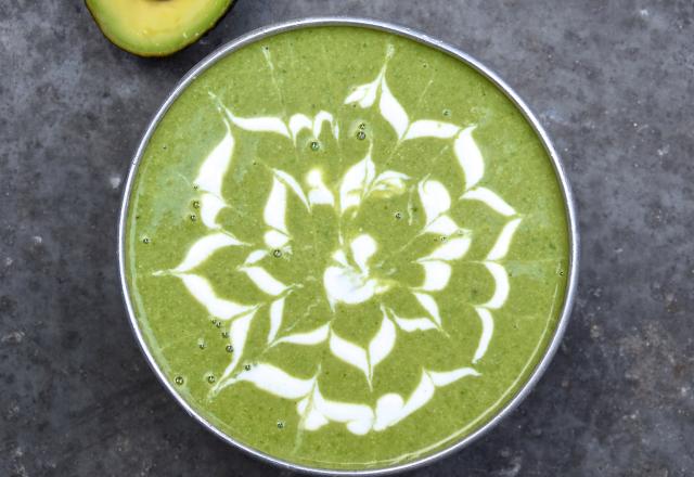 Soupe d'Avocat et d'Edamame