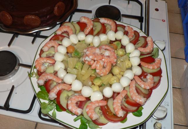 Salade fruitée et sa tartine de chèvre chaud