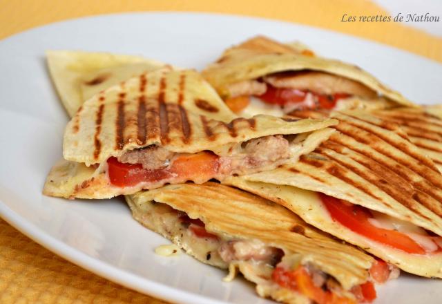 Quesadillas aux sardines, tomates et mozzarella