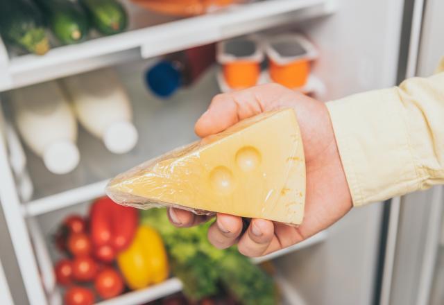 Voici pourquoi vous devriez ranger vos fromages dans le bac à légumes