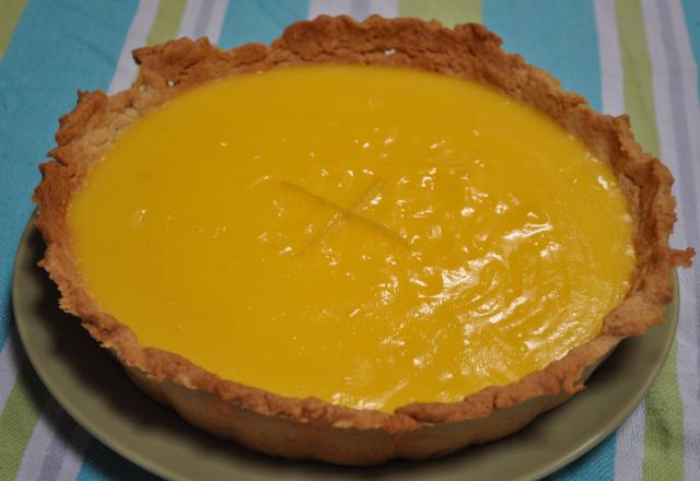 Tarte feuilletée à la crème de citron et d'amande