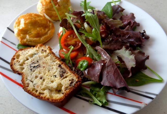 Cake au Roquefort Papillon et aux noix