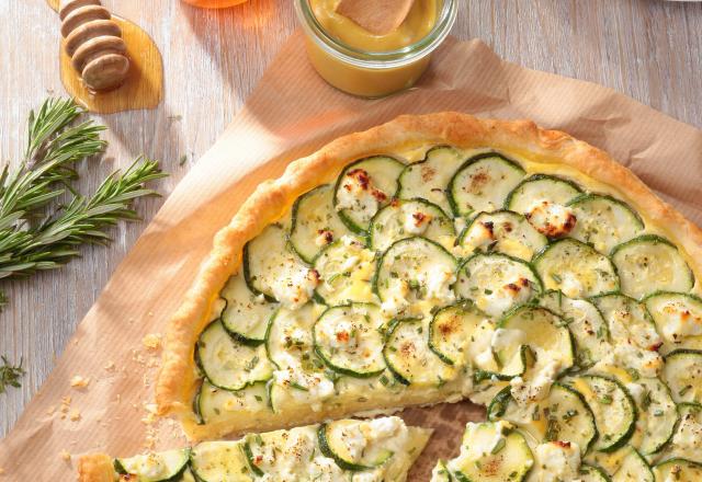 Tarte de courgettes aux herbes de Provence et chèvre à la Moutarde douce au miel