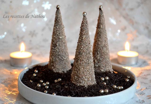 Sapins de Noël en chocolat, fourrés à la mousse de chamallows